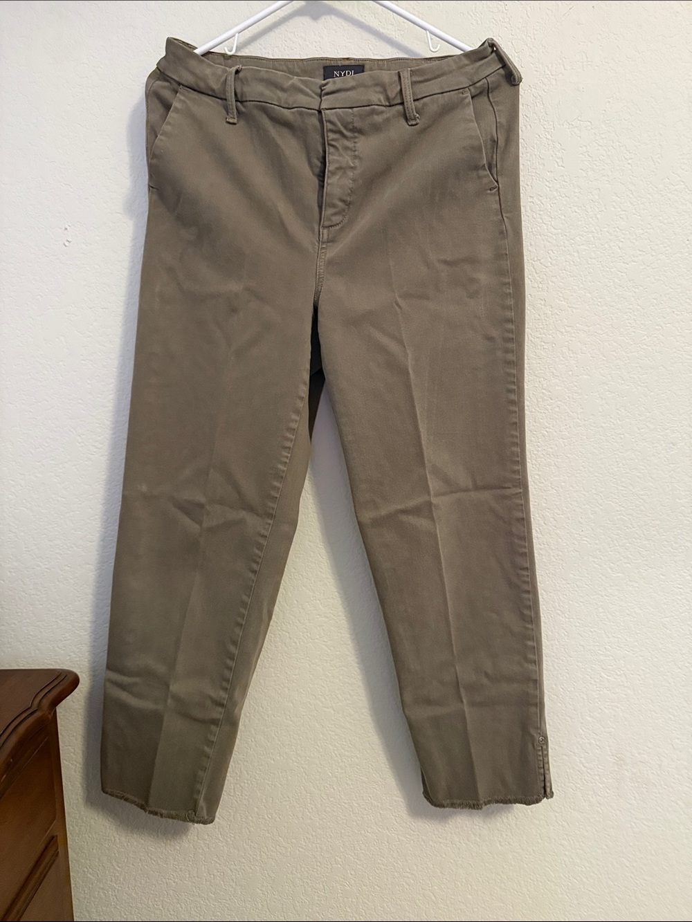NYDJ Men’s Olive-Taupe Straight Chinos